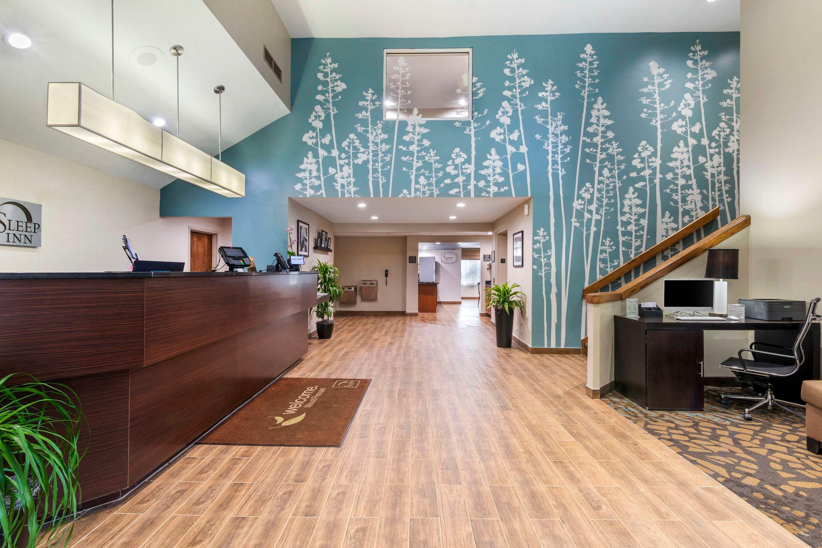 Front desk Photo