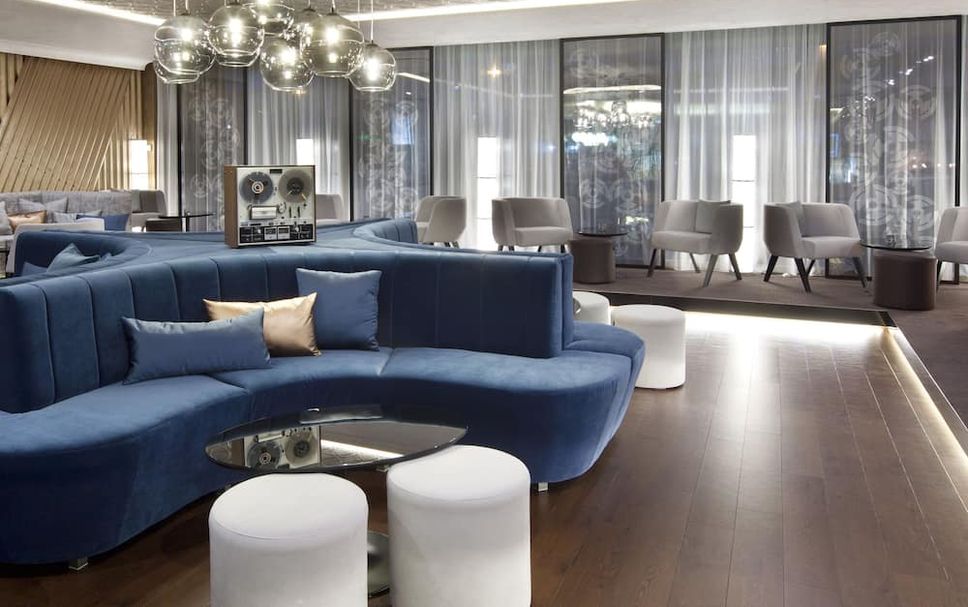 Lounge Photo