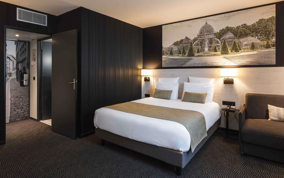 Bedroom Photo