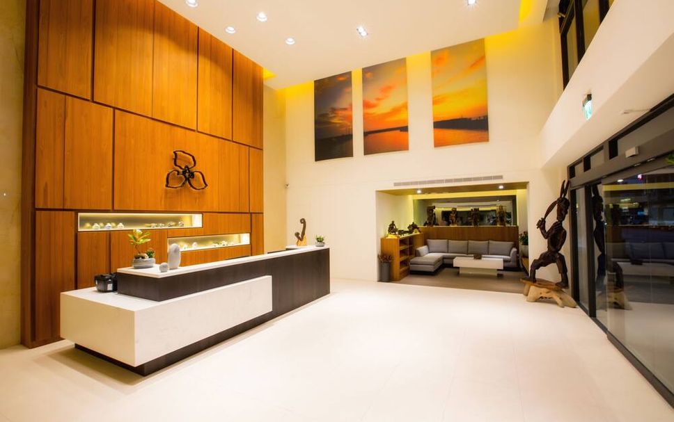 Front desk Photo