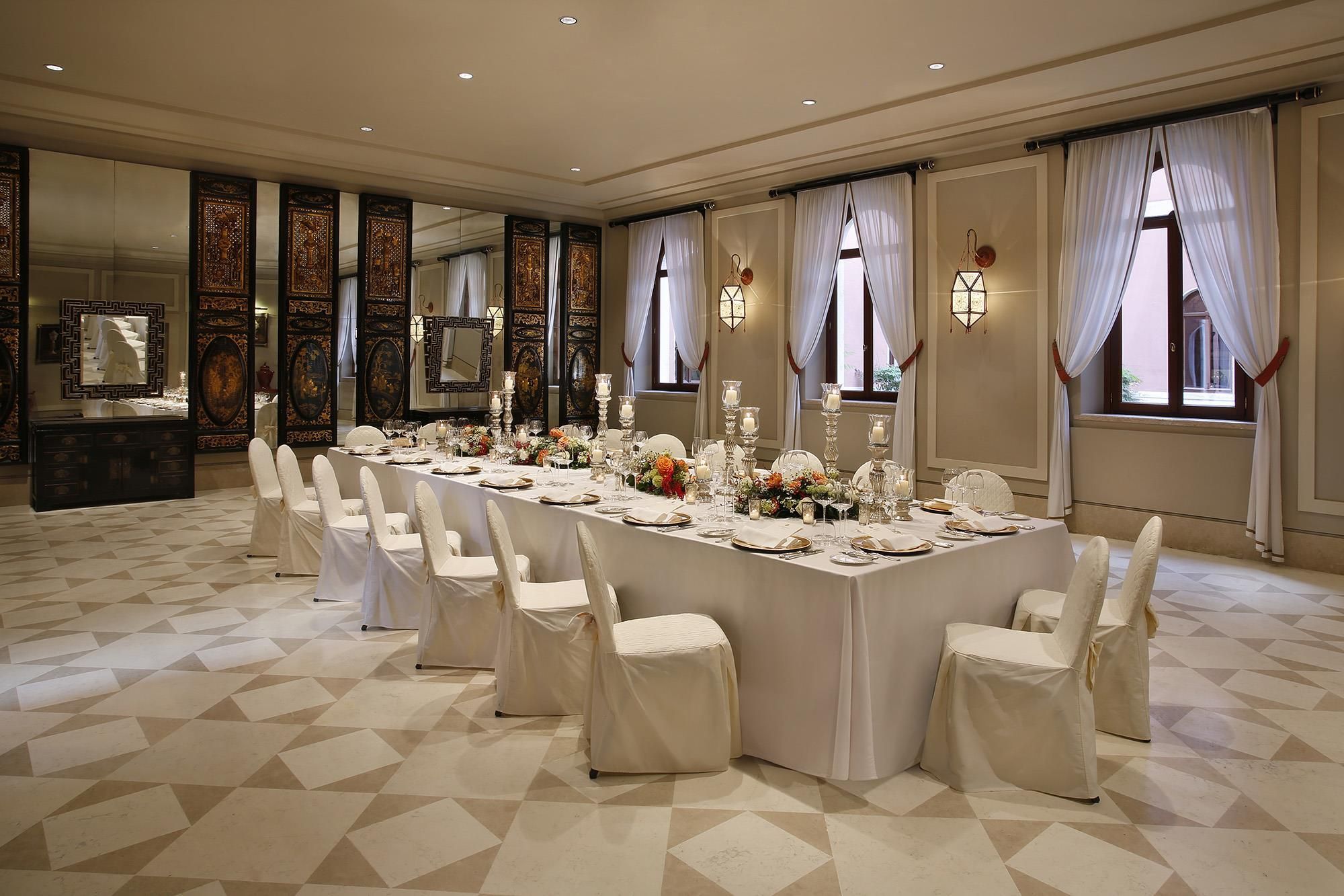 Banquet hall