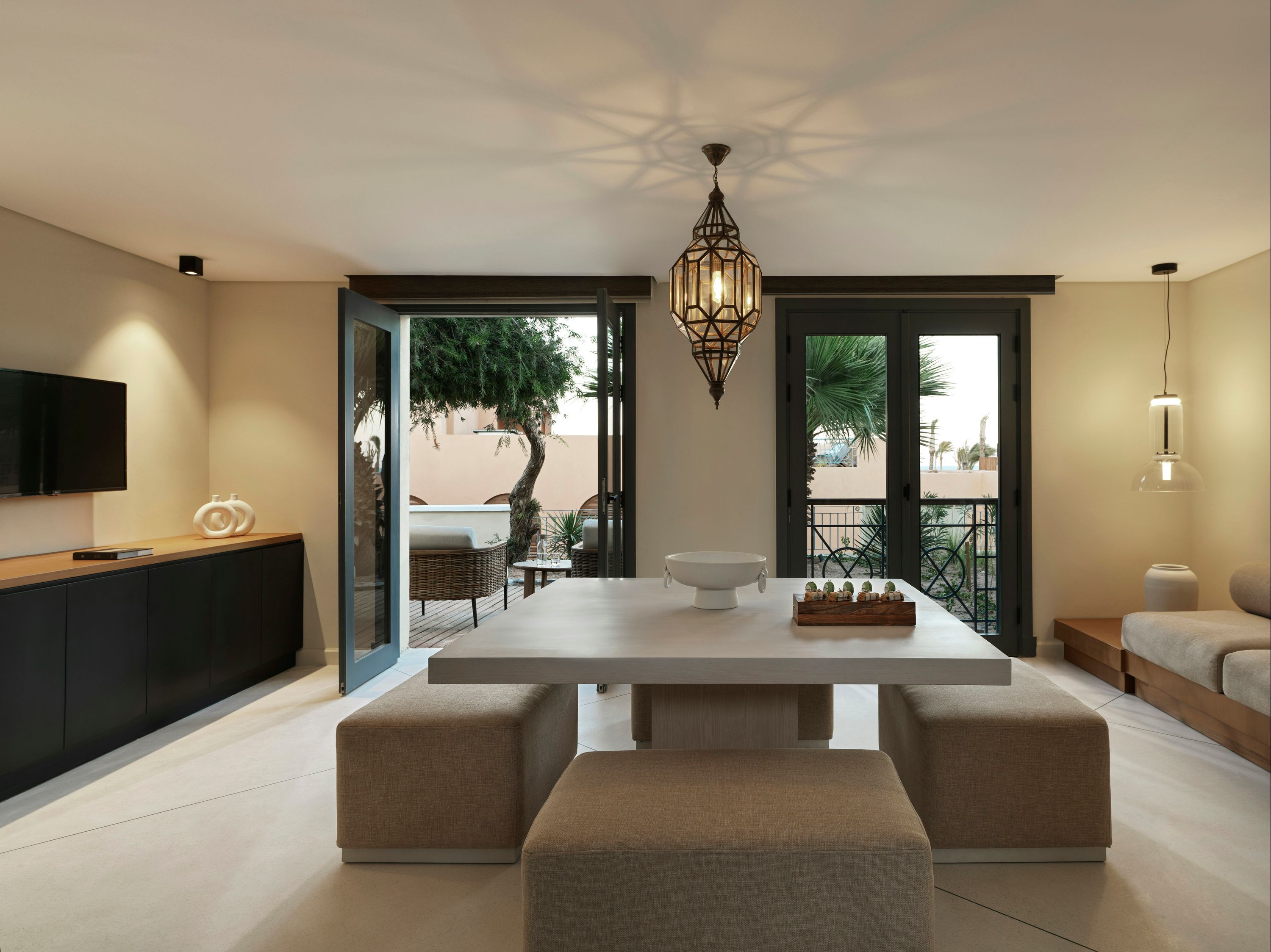 Dining room Photo