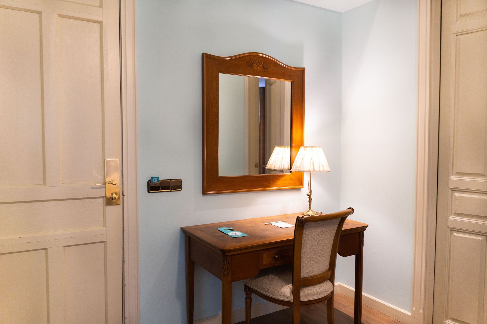 Room amenity