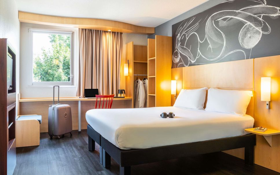 Bedroom Photo