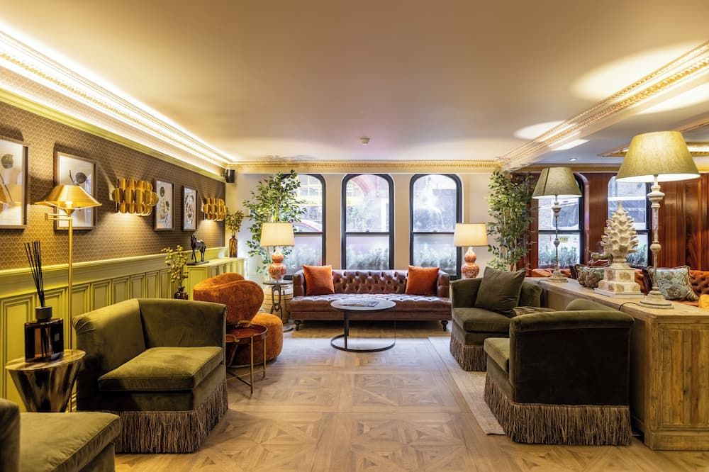Lounge Photo