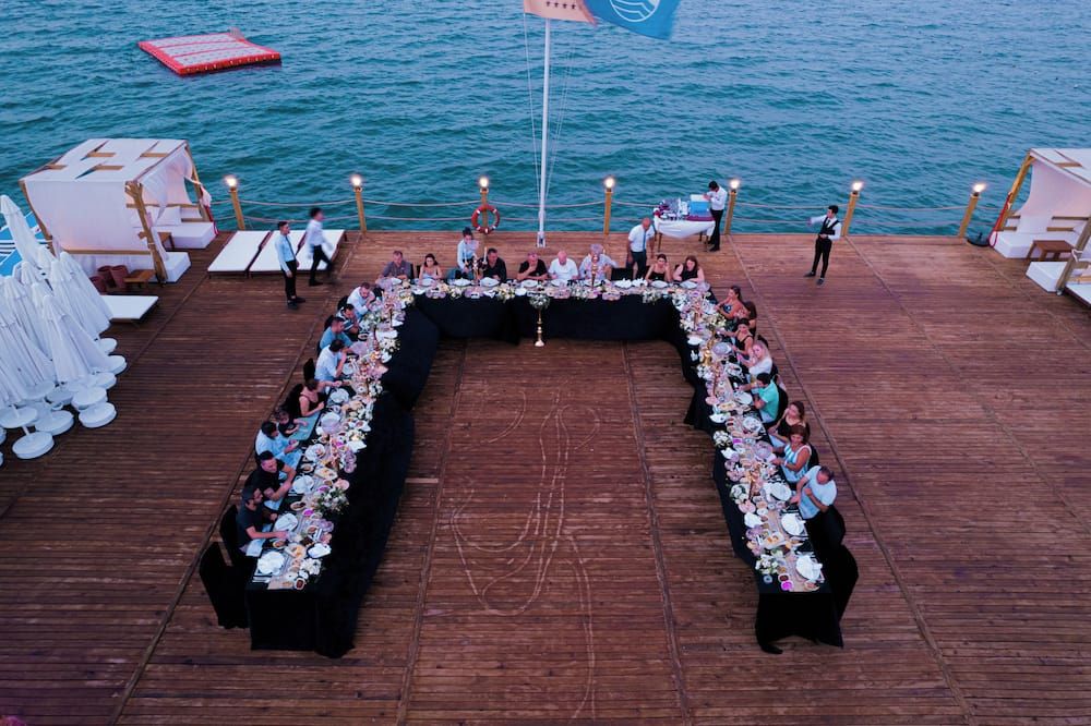 Banquet hall