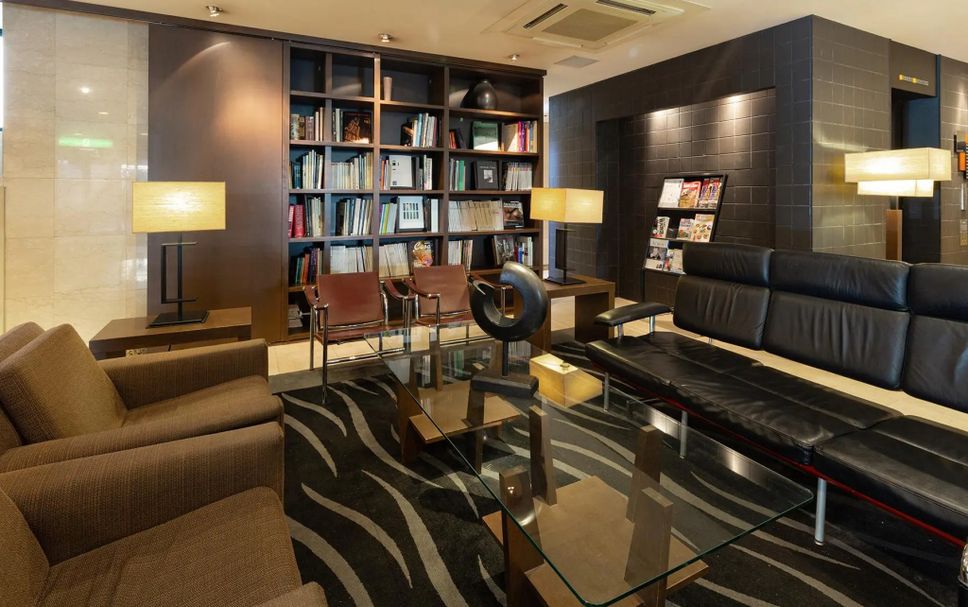 Lounge Photo