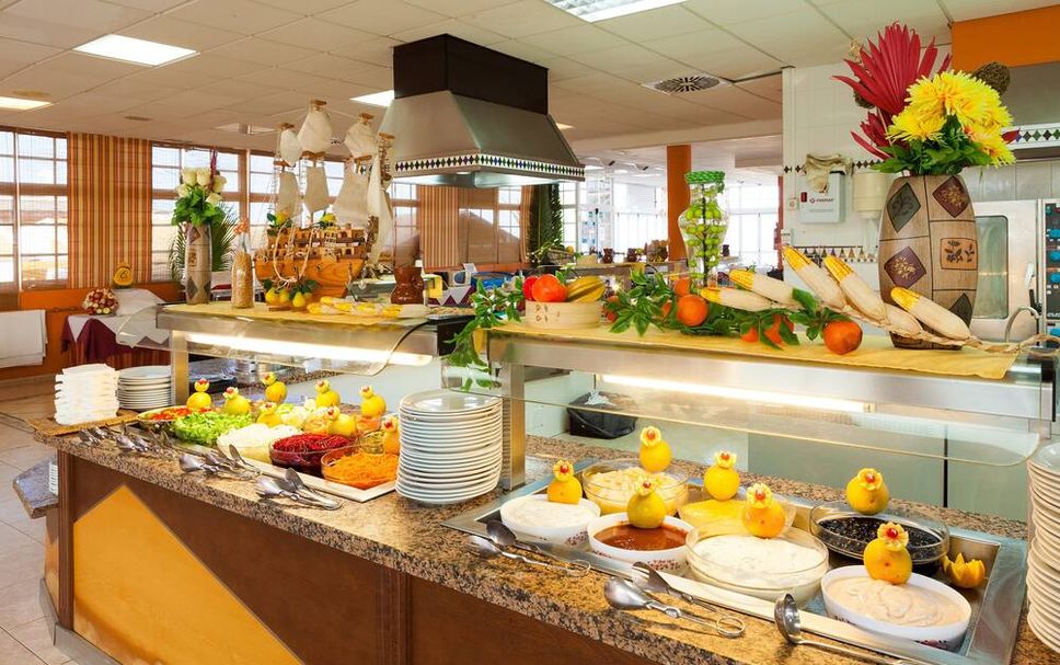 Buffet Photo
