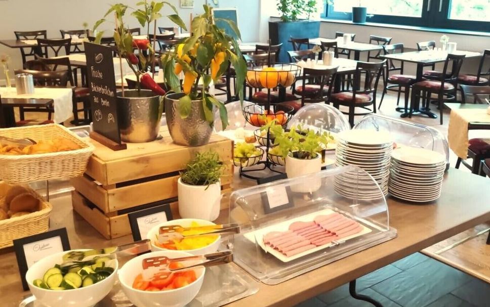 Buffet Photo
