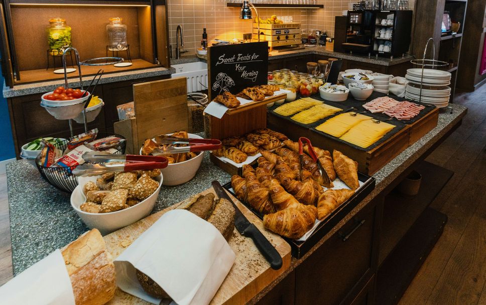 Buffet Photo