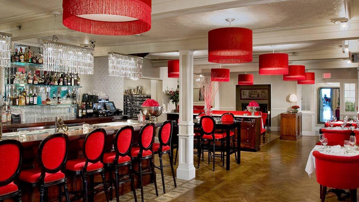 Relais Chateaux Camden Harbour Inn