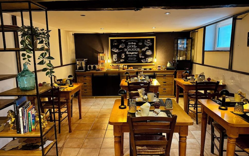 Restaurant Photo