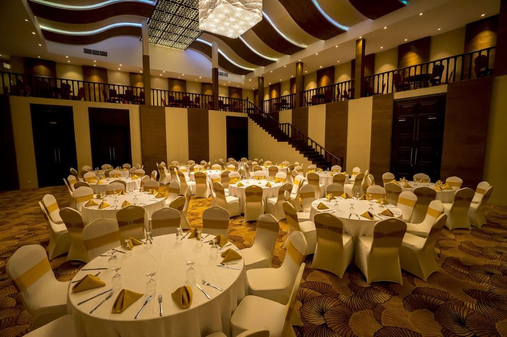 Banquet hall