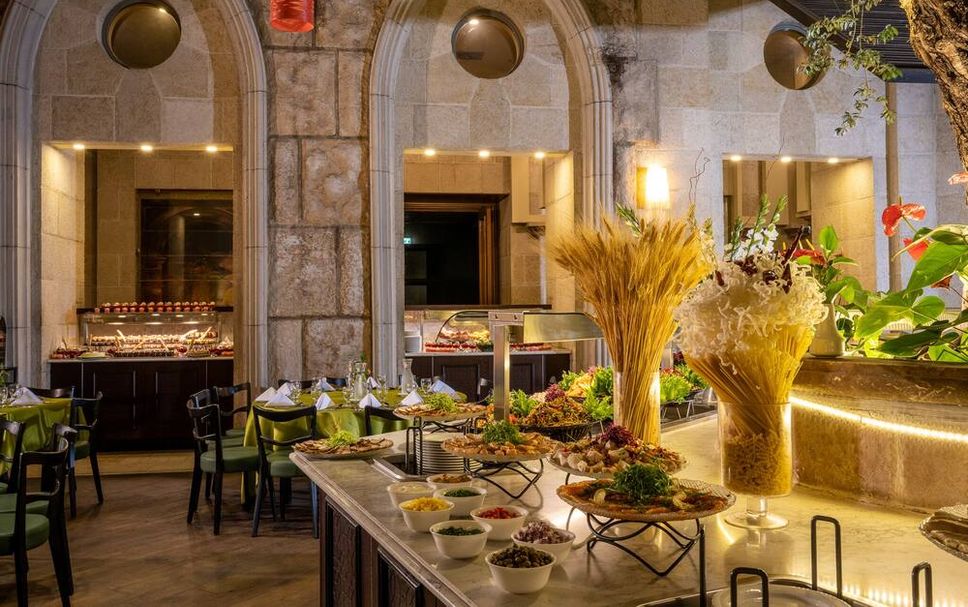 Buffet Photo