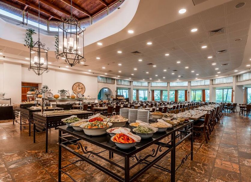 Buffet Photo