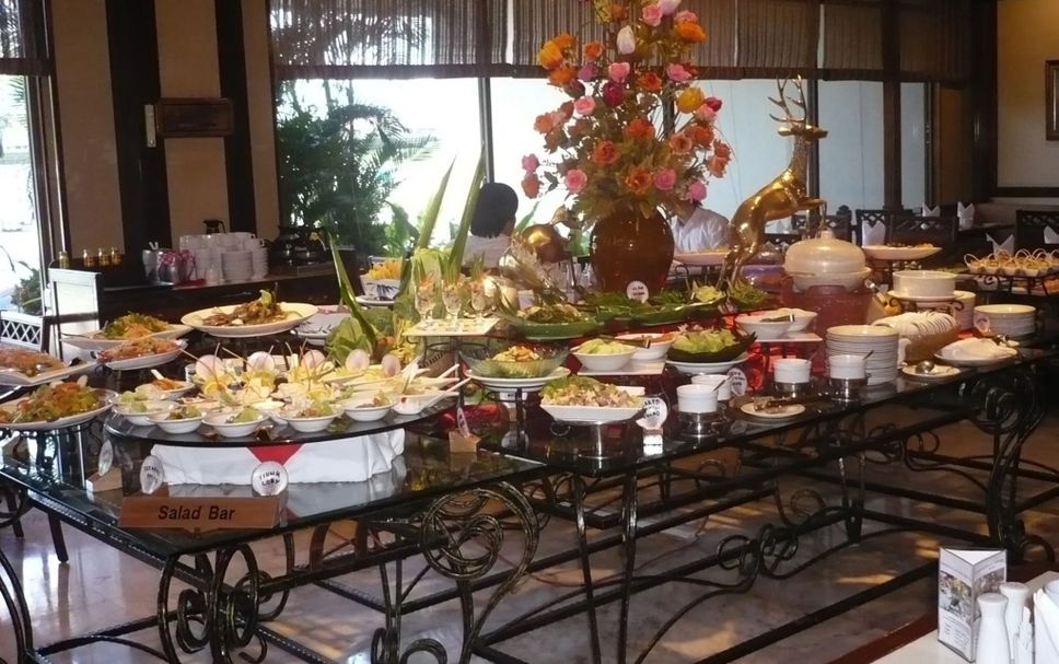 Buffet Photo