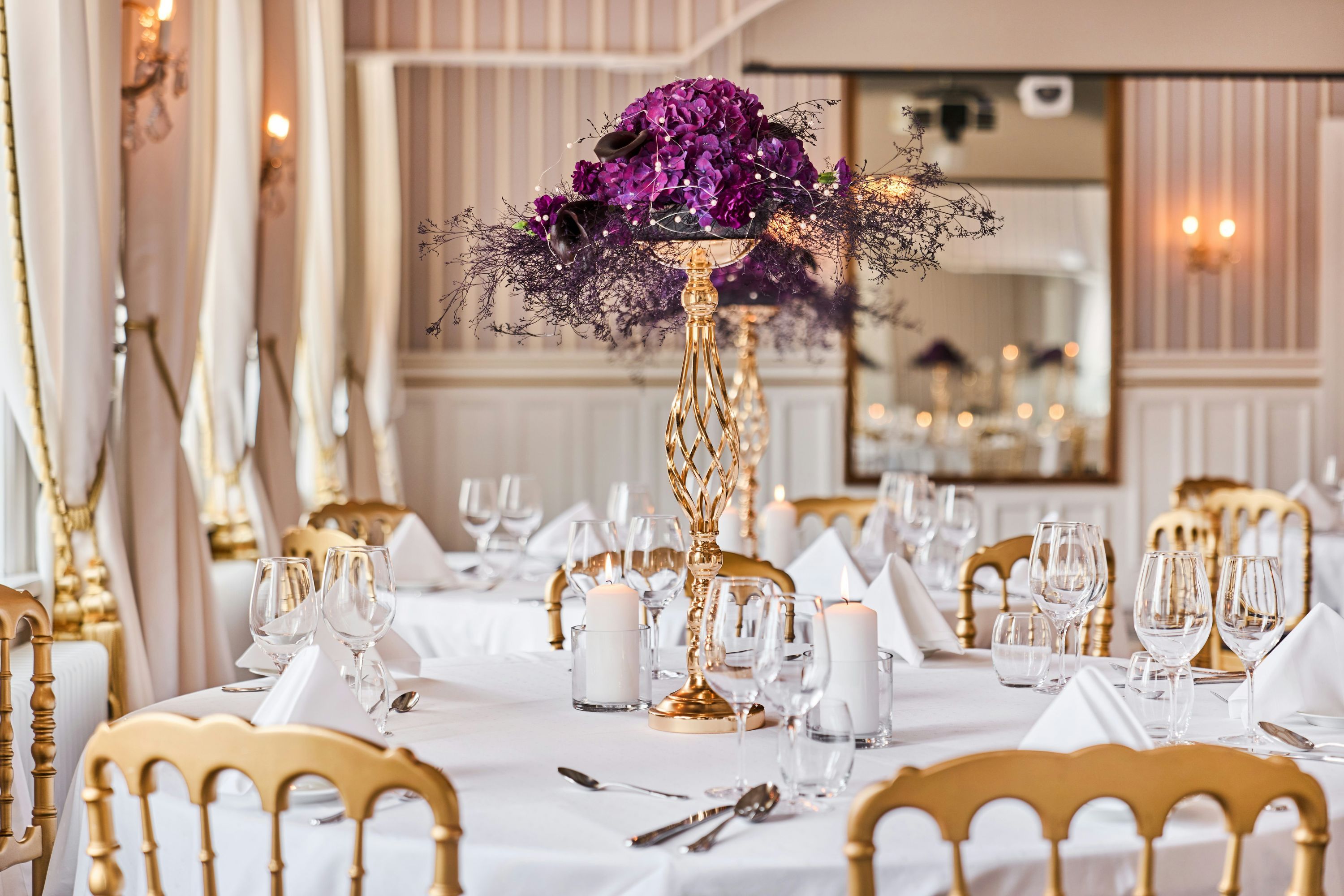 Banquet hall