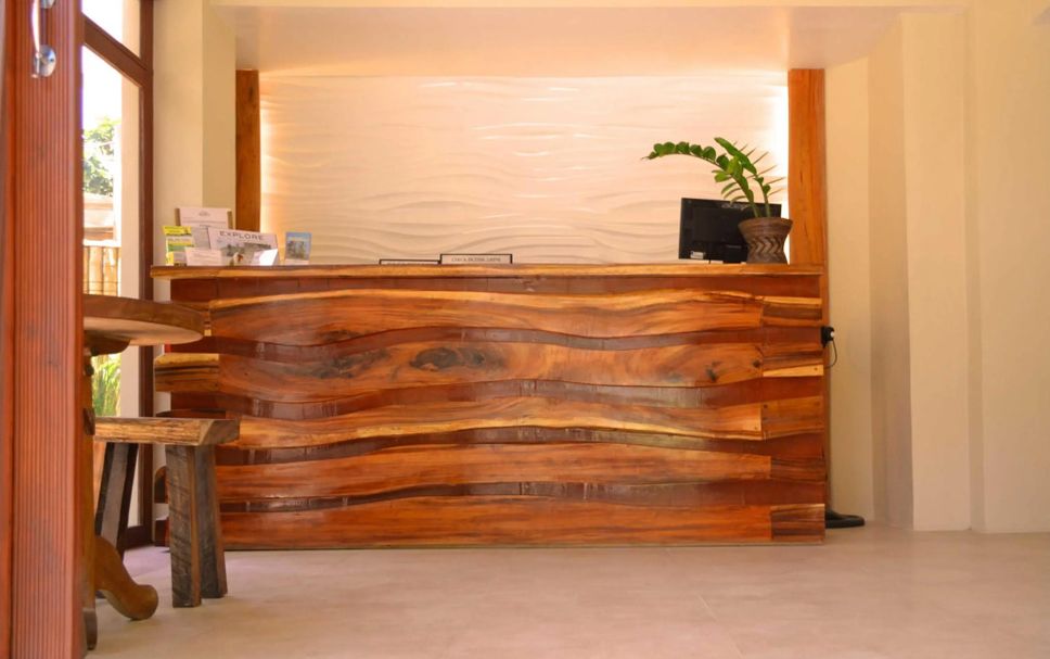 Front desk Photo