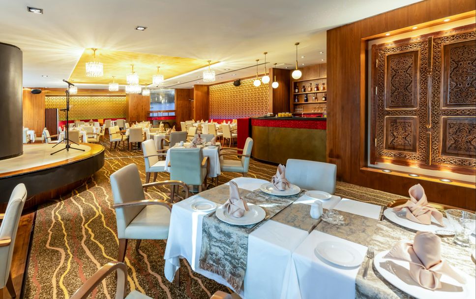 Restaurant Photo