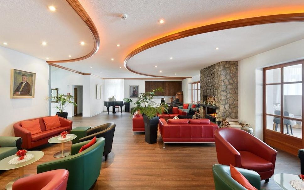 Lounge Photo