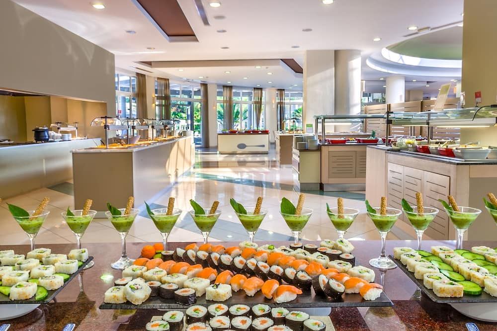 Buffet Photo