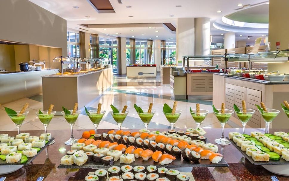 Buffet Photo