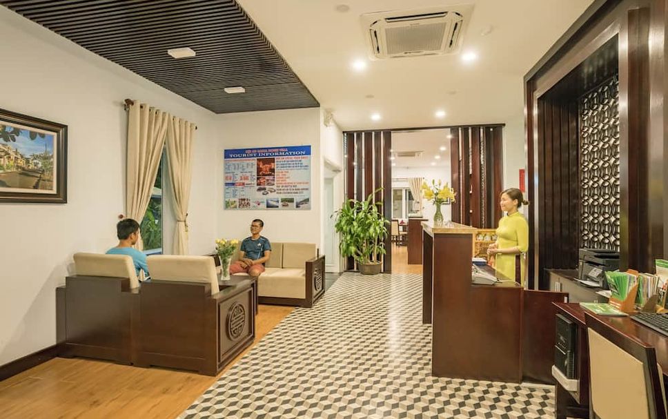 Front desk Photo