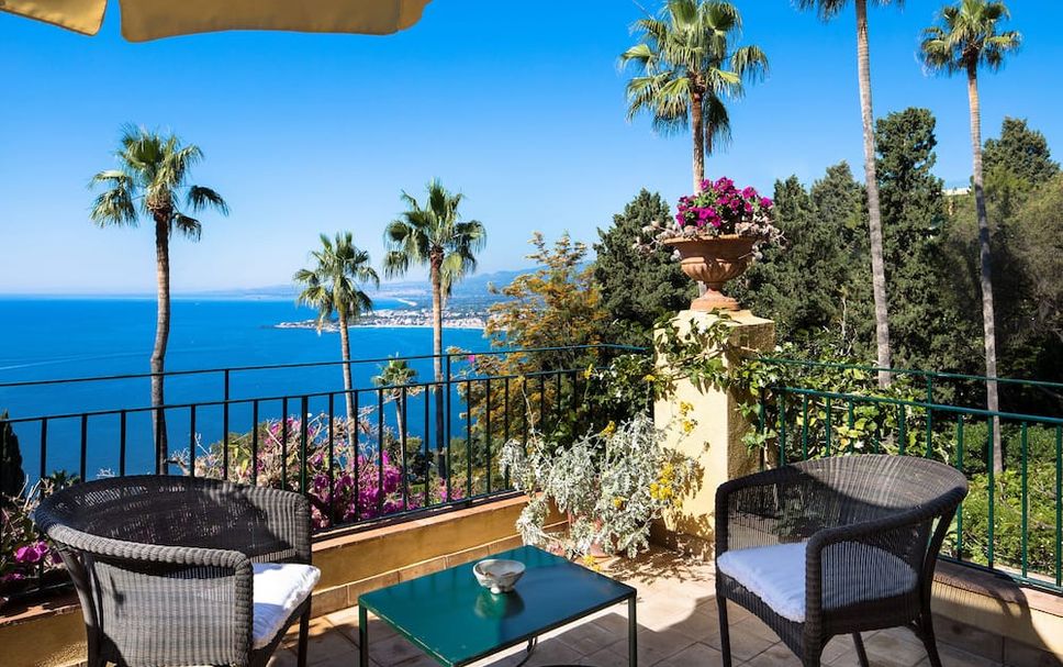 Balcony Photo