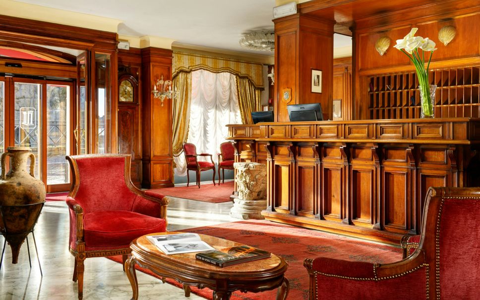Lounge Photo