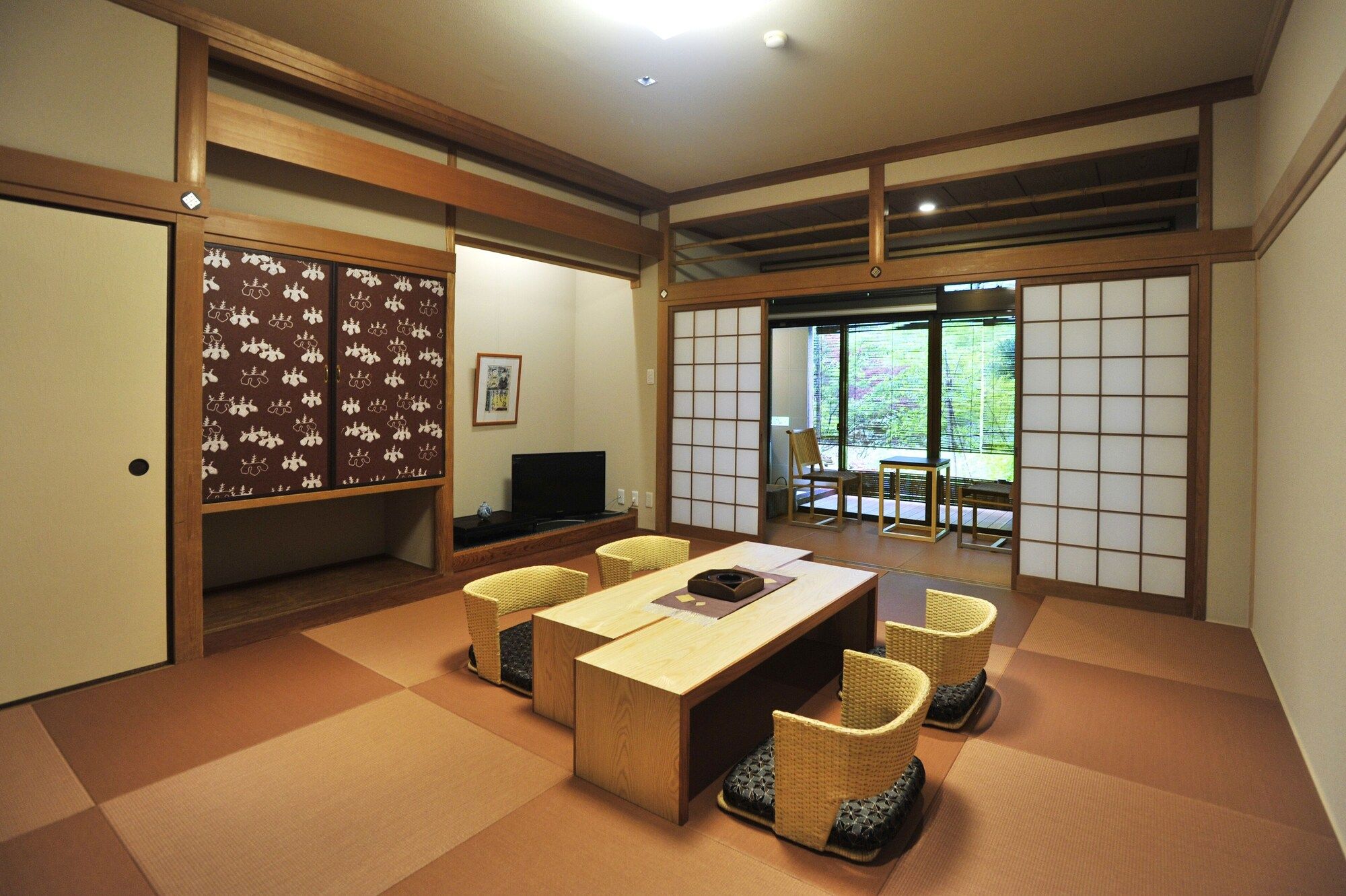 Dining room Photo