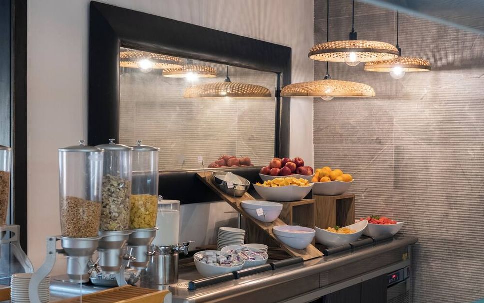 Buffet Photo