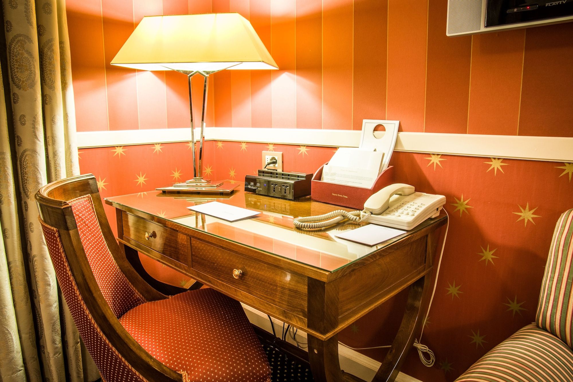 Room amenity