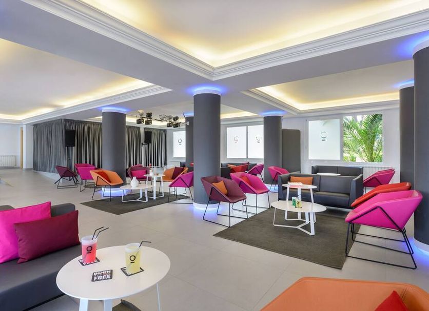 Lounge Photo