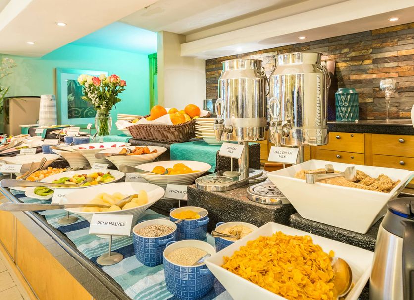 Buffet Photo