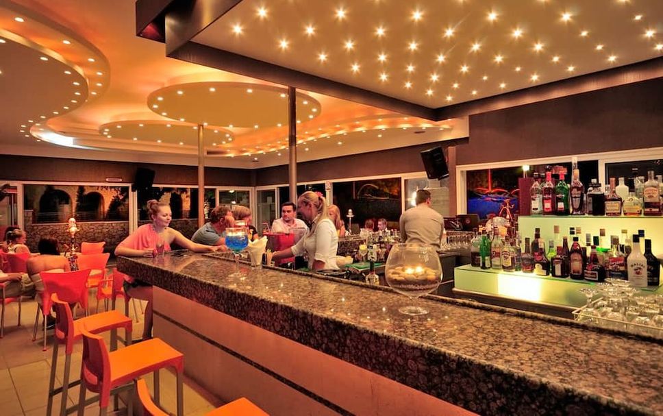 Bar Photo