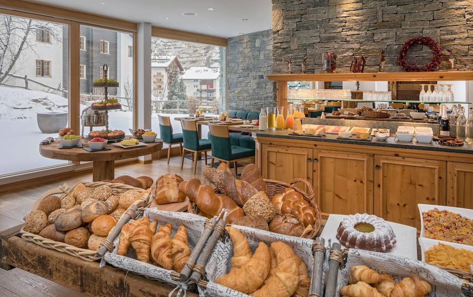 Buffet Photo