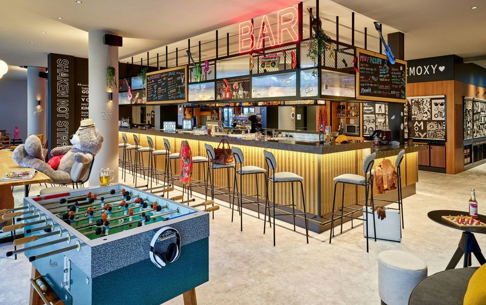 Bar Photo
