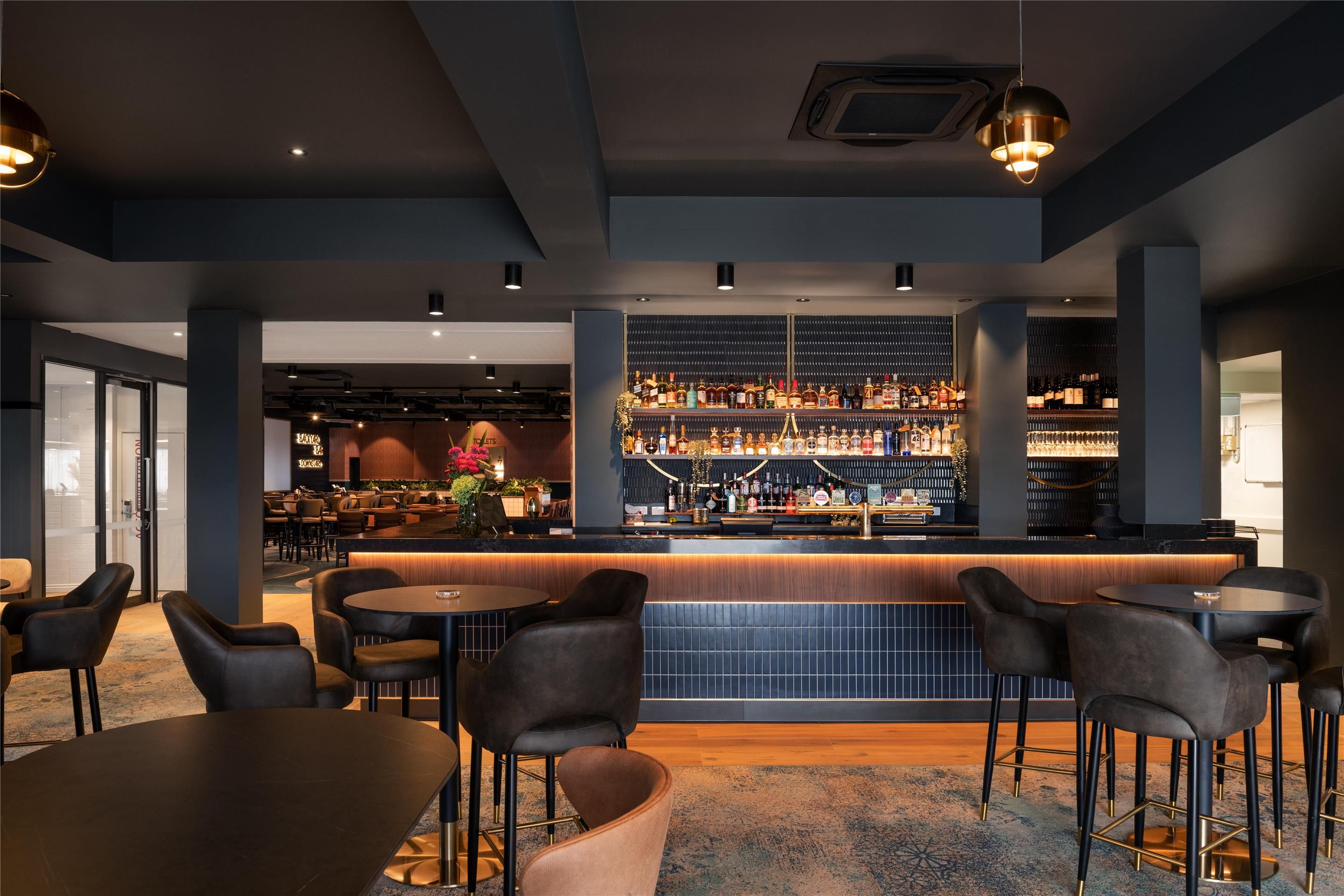 Bar Photo
