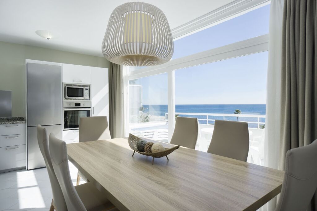 Dining room Photo