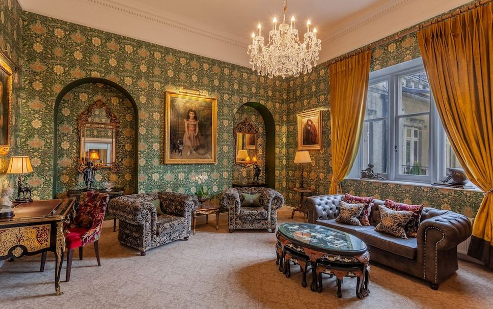 Lounge Photo