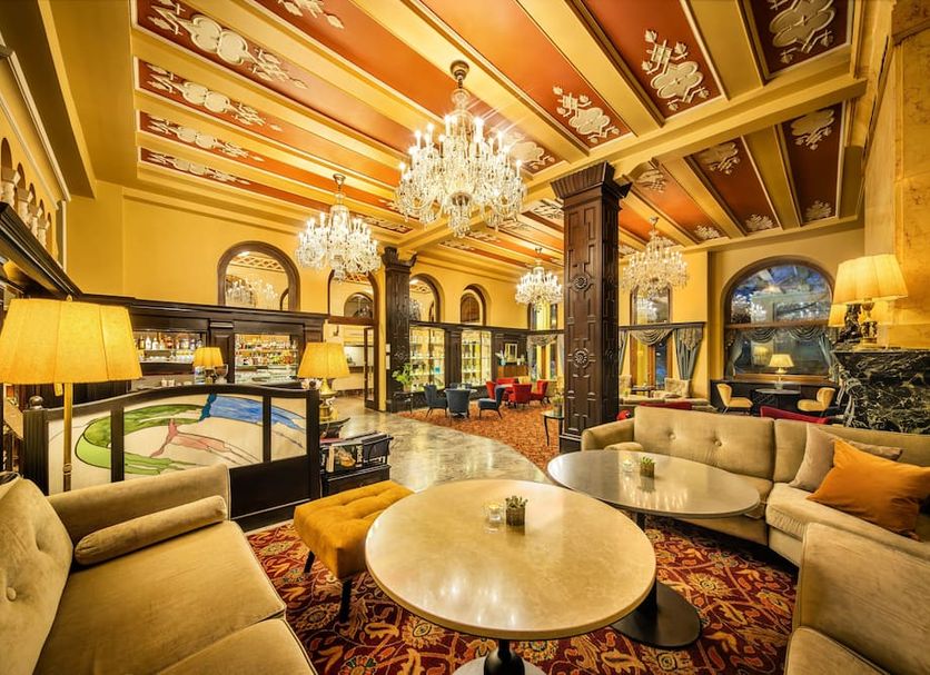 Lounge Photo