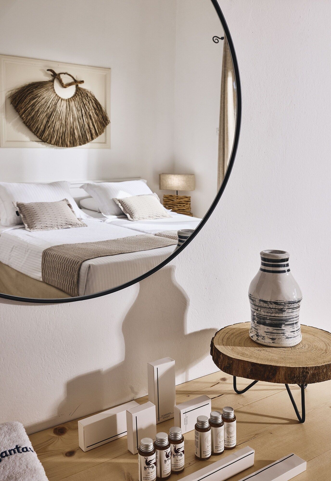 Room amenity