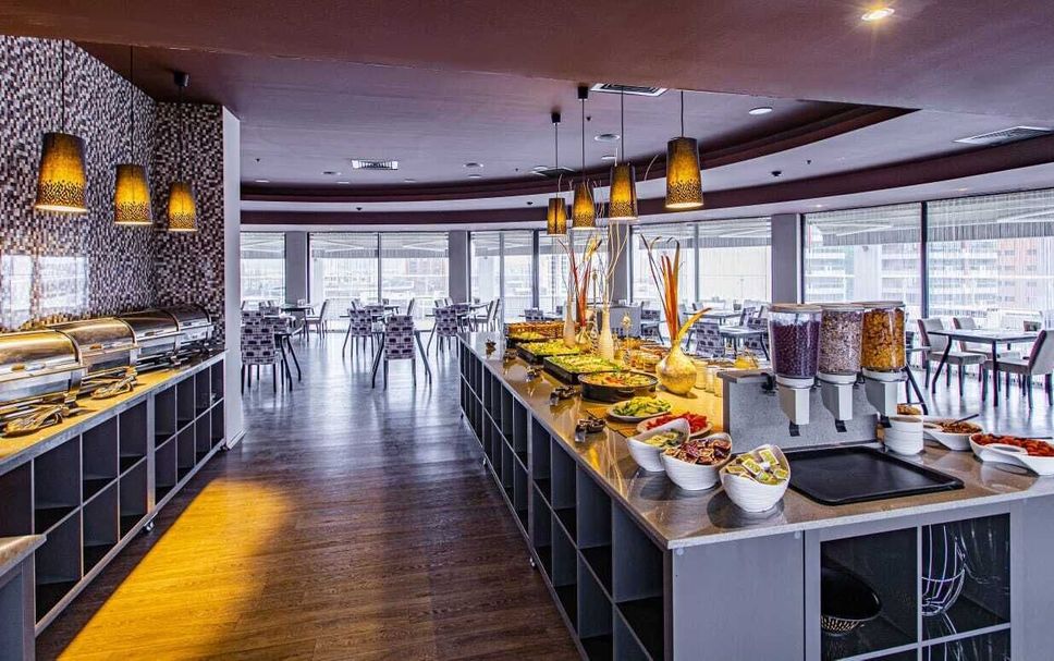 Buffet Photo