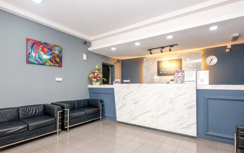 Front desk Photo