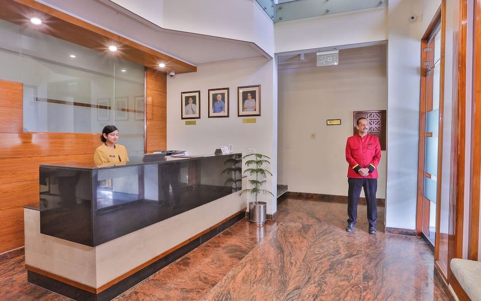 Front desk Photo