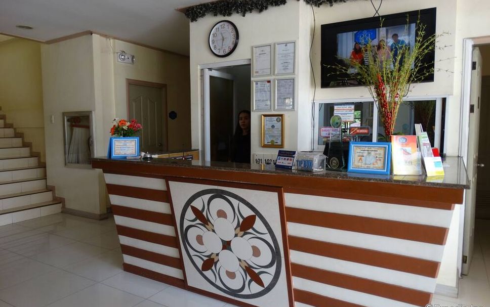 Front desk Photo