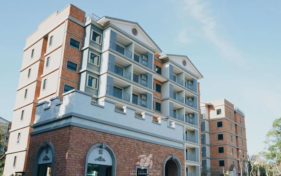 Building Photo