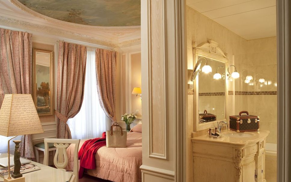 Bedroom Photo