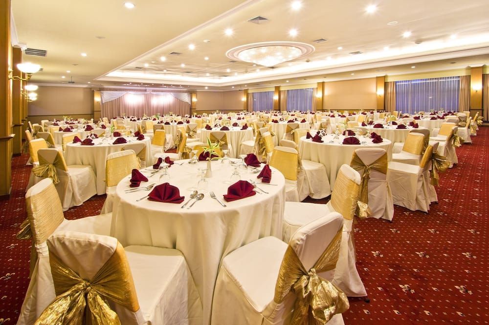 Banquet hall