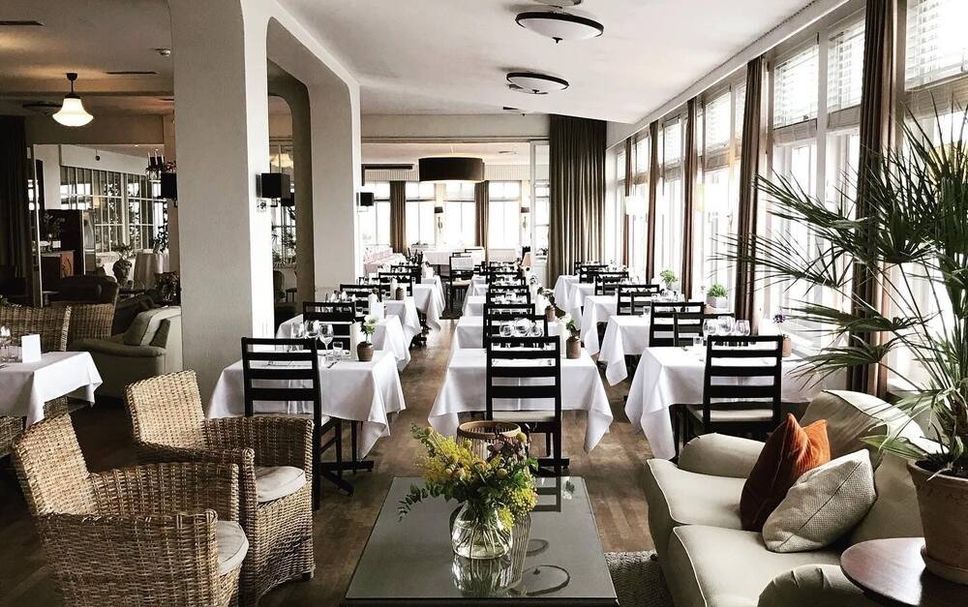 Restaurant Photo